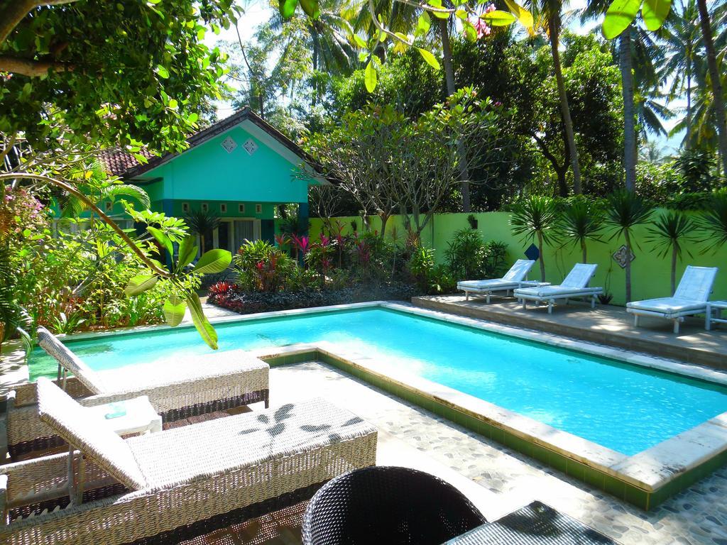 Lazy Monkey Hotel Senggigi Exterior foto