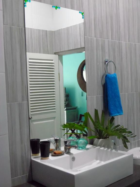 Lazy Monkey Hotel Senggigi Habitación foto